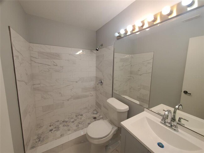 Building Photo - 2020 Rudder Dr