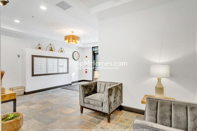 Building Photo - Beranger Commons - The Pearl of Gresham! S...