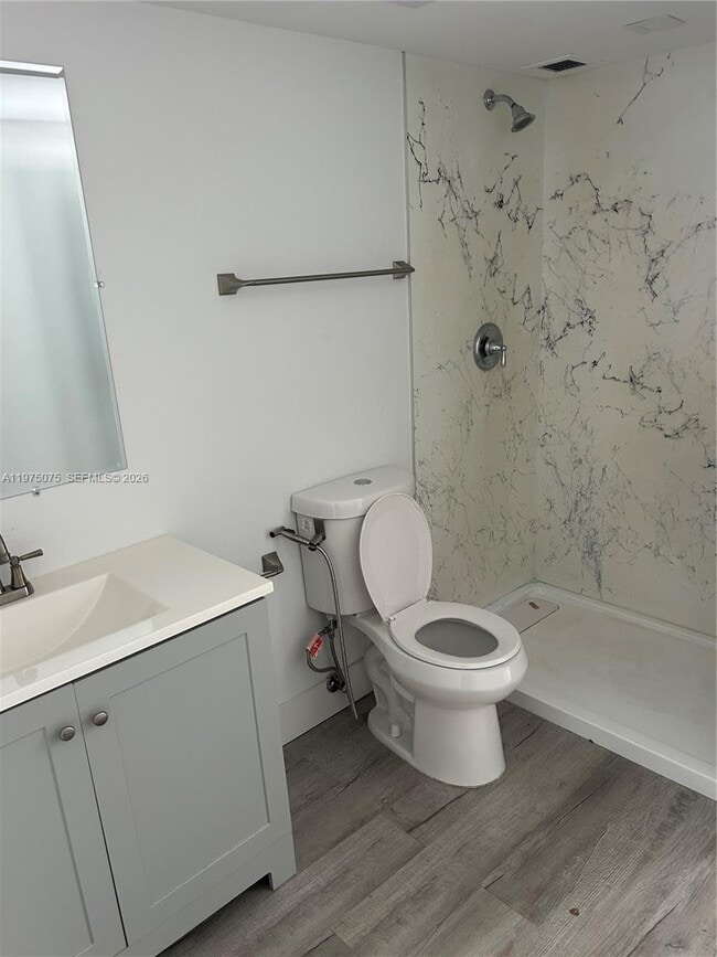 Building Photo - 6921 Environ Blvd