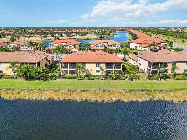 Building Photo - 10817 Tarflower Dr