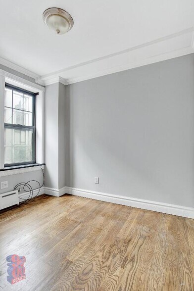 Building Photo - 345 W 53rd St