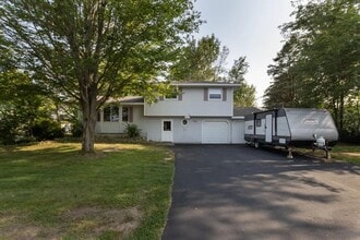 Building Photo - Click the “Apply Now” button or email wapmrentals@gmail.com for a prompt response.