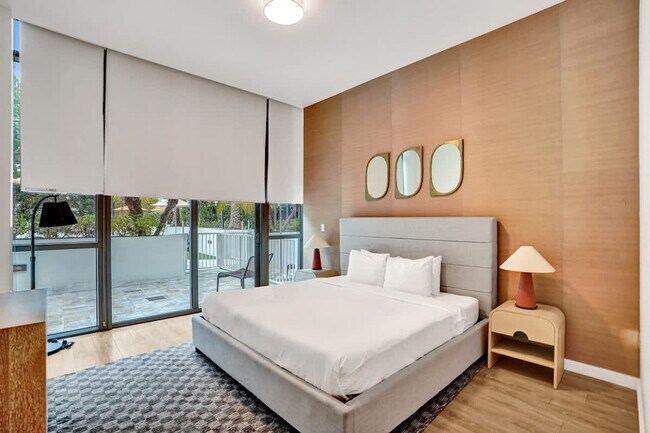 Building Photo - 1220 17th St