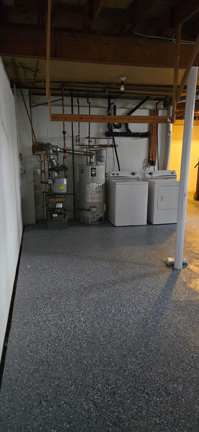 Building Photo - 5 Union St