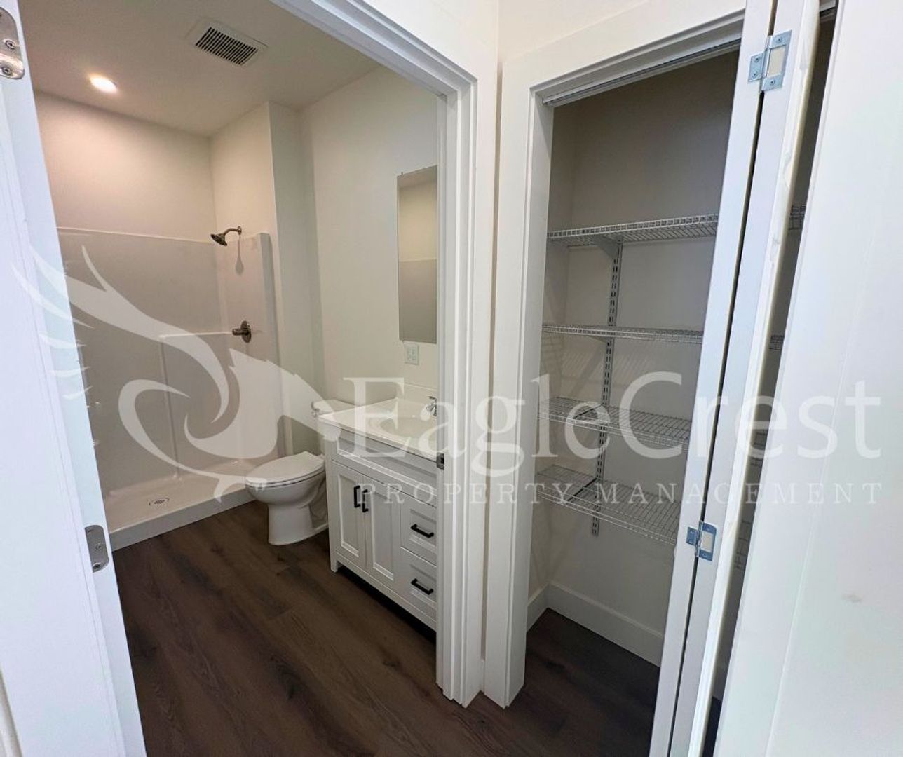 Building Photo - ANKENY