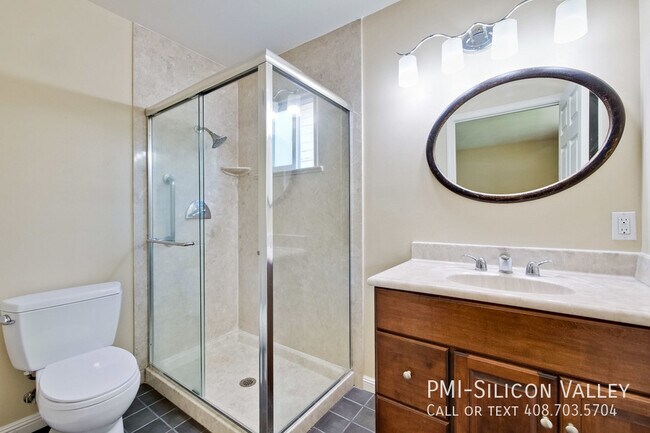 Building Photo - Amazing Cupertino Home!