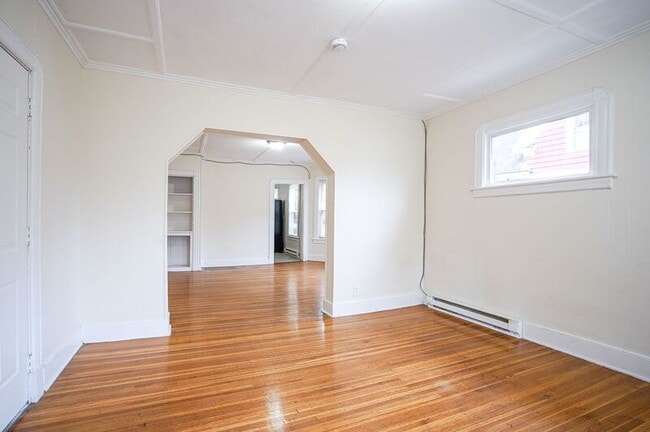 Building Photo - 51-53-53 Leyfred Terrace