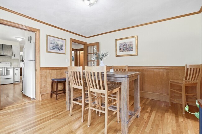 Building Photo - 131 Highland Ave