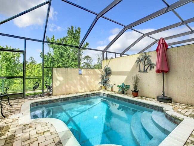 Building Photo - 2314 Silver Palm Dr