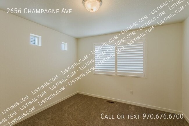 Building Photo - 2656 Champagne Ave