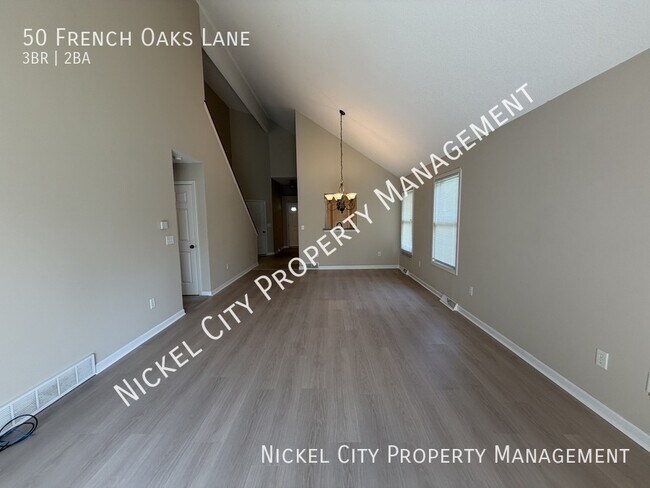 Building Photo - 50 French Oaks Ln