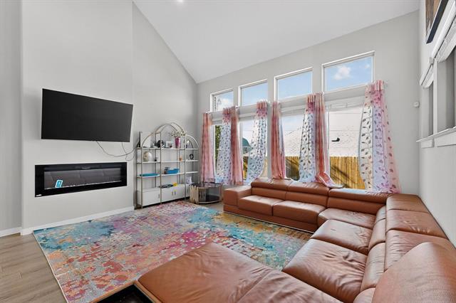 Building Photo - 4036 Fanleaf Lp