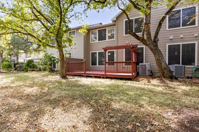 Building Photo - 4501 Whispering Valley Dr