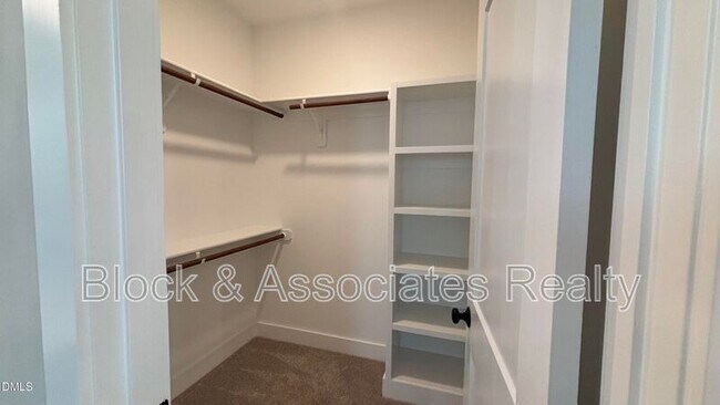 Building Photo - 200 E Moore St