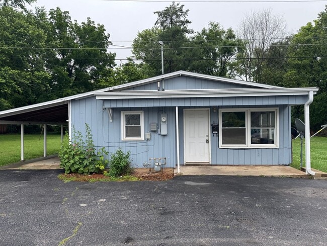 Primary Photo - 2 bedroom | 1 bathroom home PLUS detached ...
