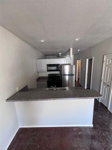 Building Photo - 215 Price Ln