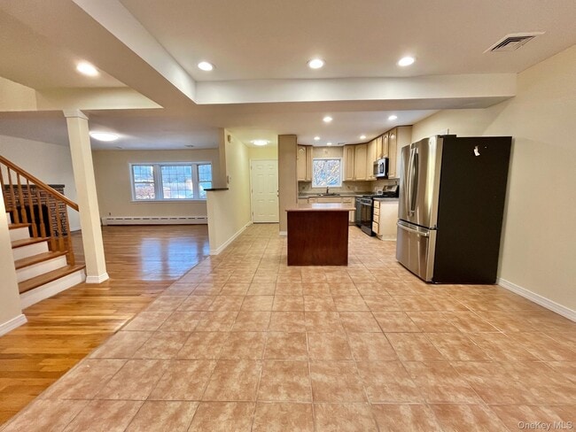 Building Photo - 51 Emmett Terrace