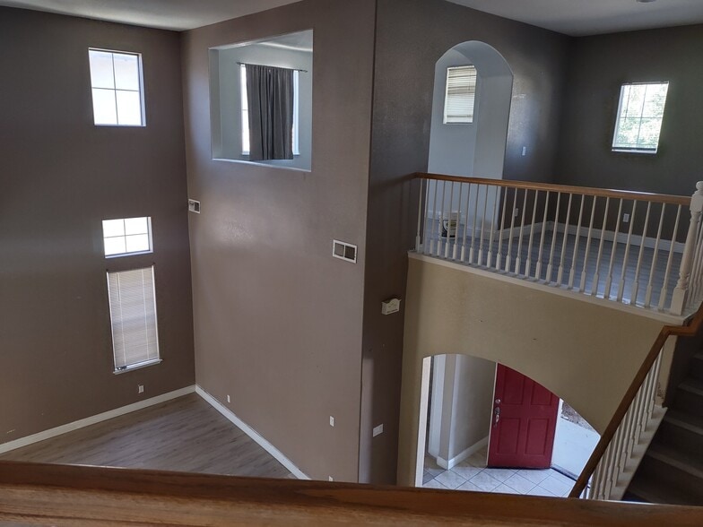 Building Photo - 3013 Collingham Ct