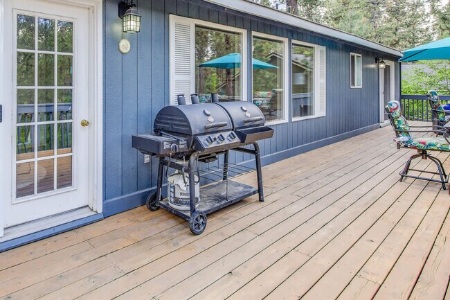 Building Photo - 17184 Island Loop Way