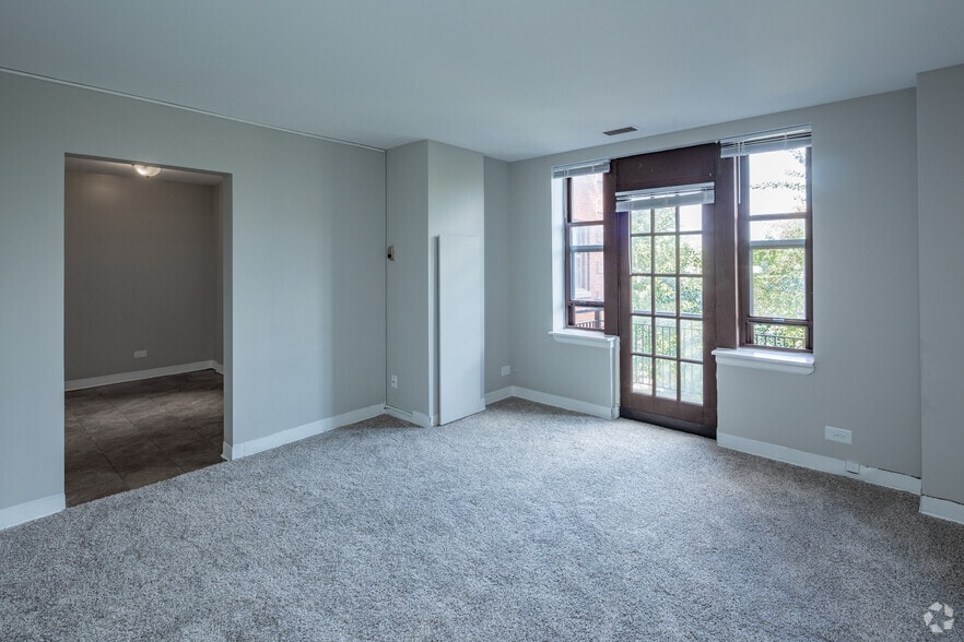 Madison Park Apartments 1380 E Hyde Park Blvd Chicago IL 60615