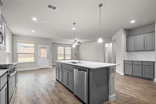 Building Photo - 825 Blackhorse Trl