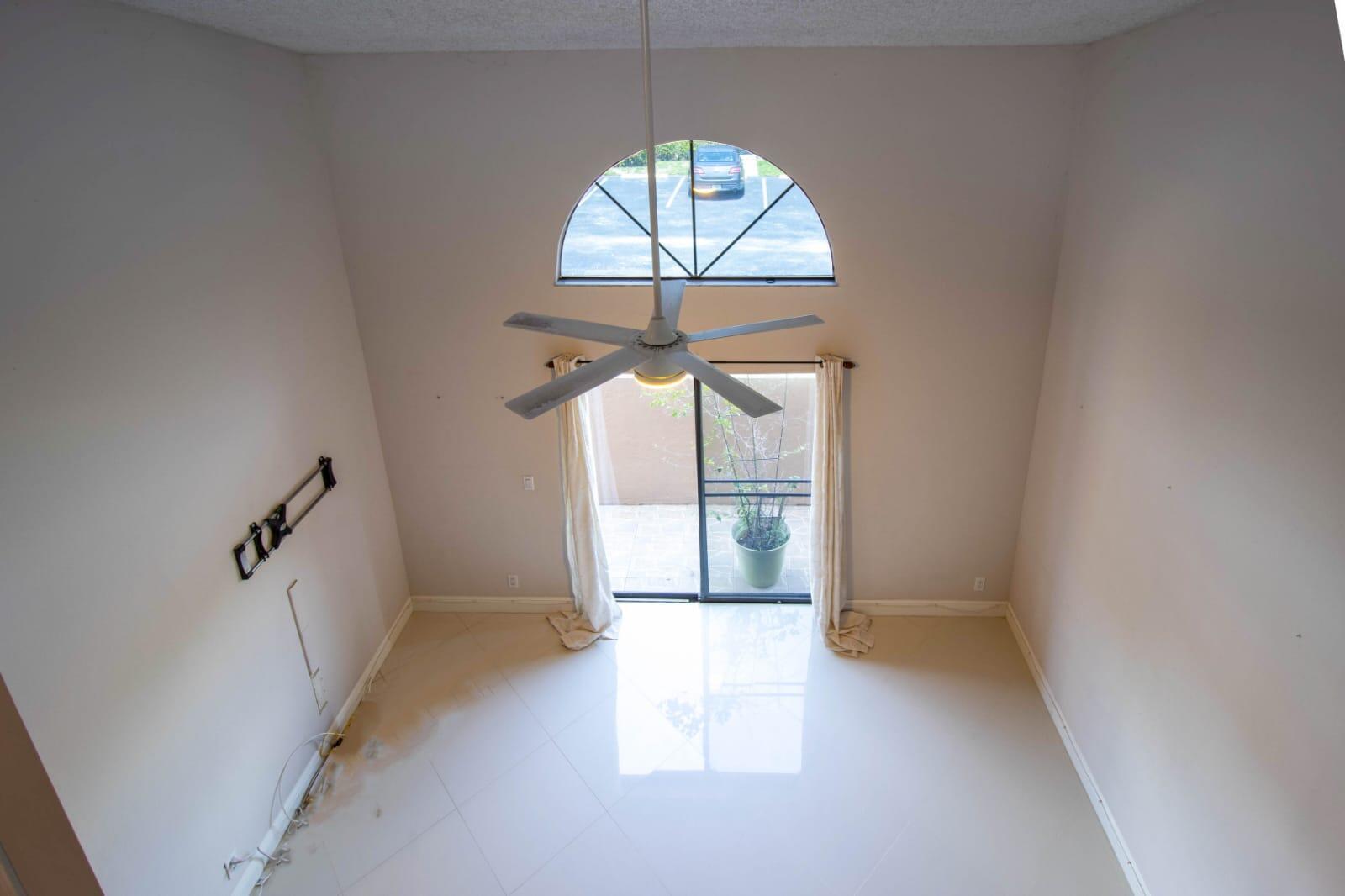 Building Photo - 2358 NW 37th Ave