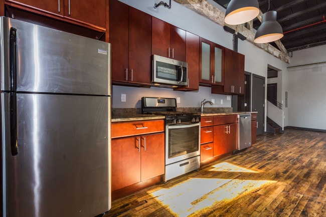 Building Photo - 1813 N Howard St