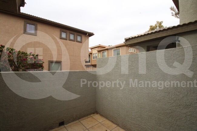 Building Photo - 1225 N 36th St