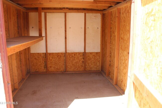 Building Photo - 9201 Mt Shasta Dr