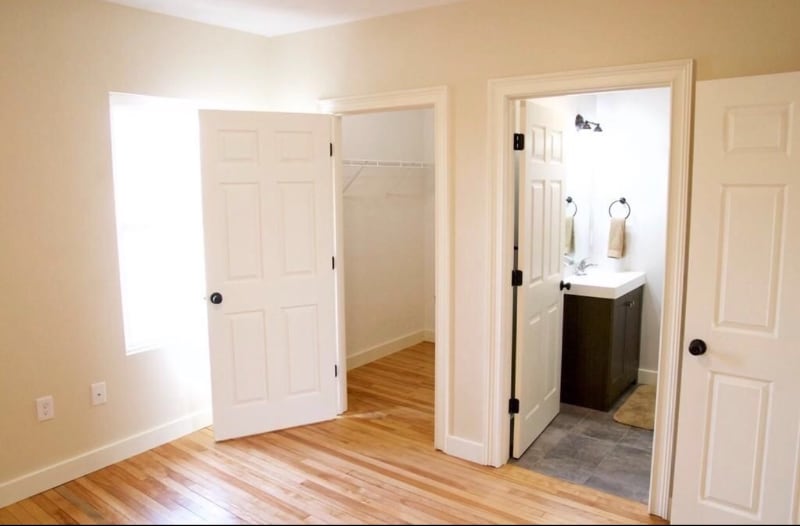 Building Photo - 20 Villa Rd