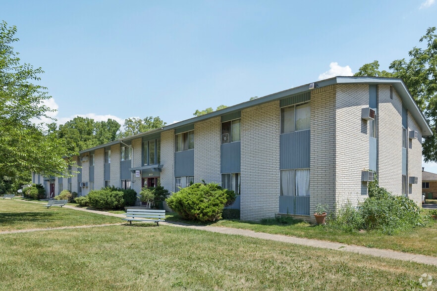 Building Photo - Woodcreek Apartments