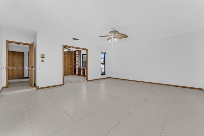 Building Photo - 15305 SW 74th Ct