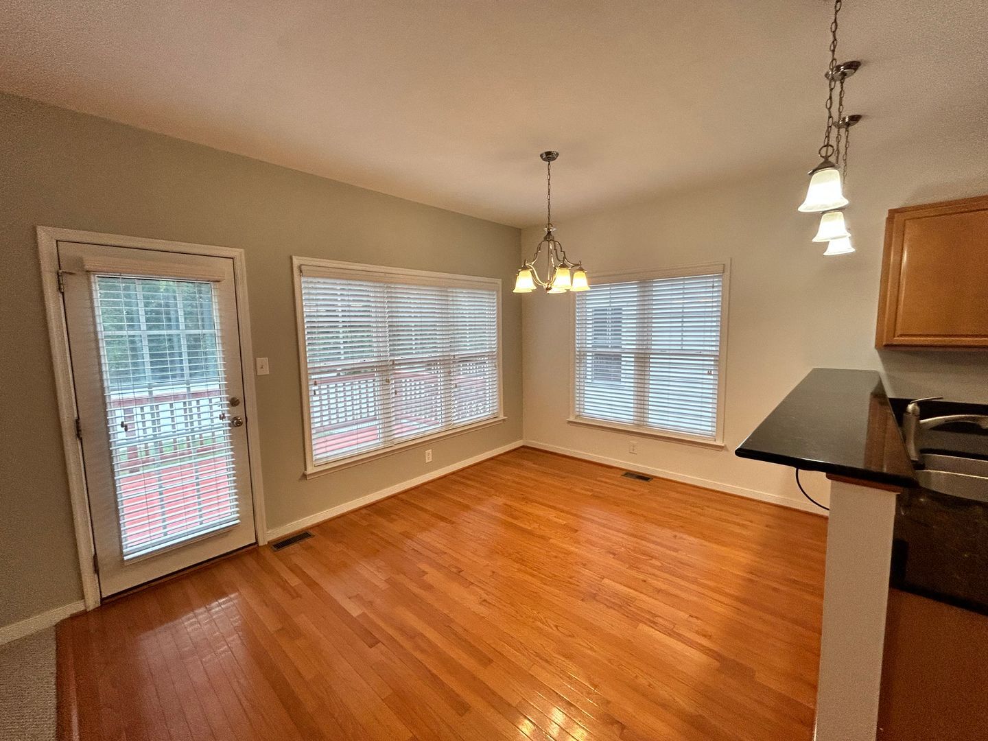 Building Photo - 956 Gorham Ct