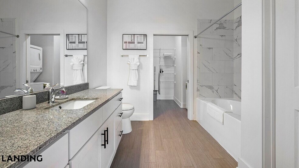 Building Photo - 15401 Chenal Pkwy