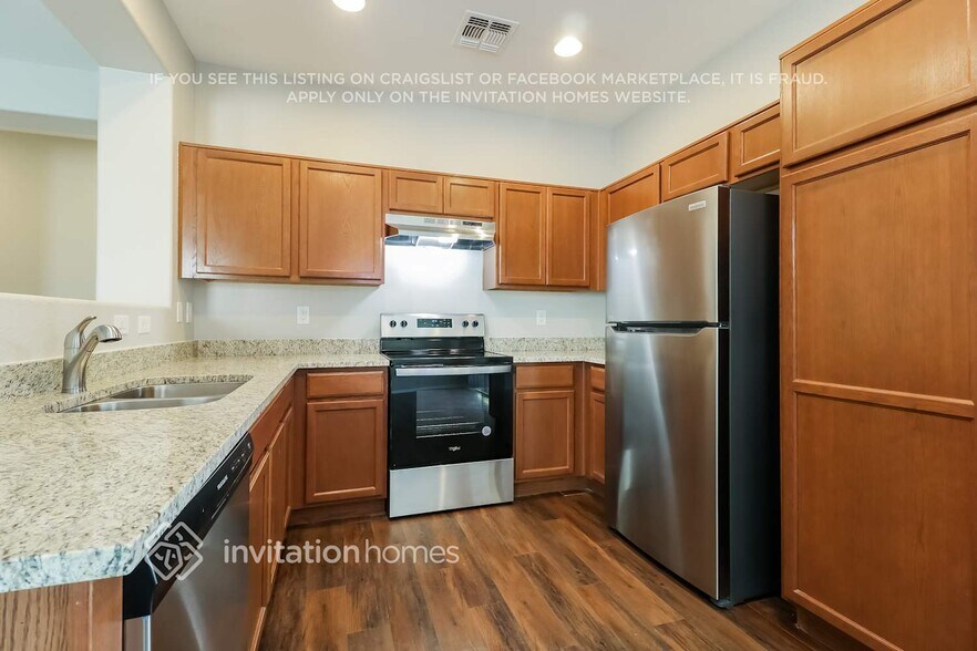 Building Photo - 19167 W Monroe St