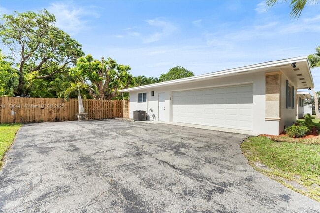Building Photo - 8860 SW 160th St