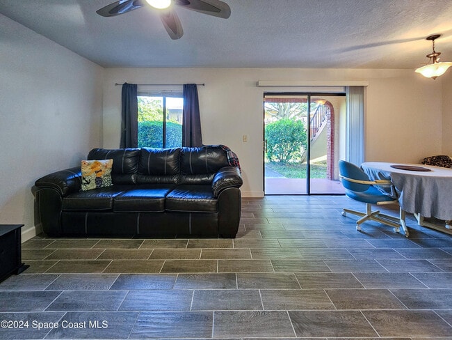 Building Photo - 193 San Juan Cir