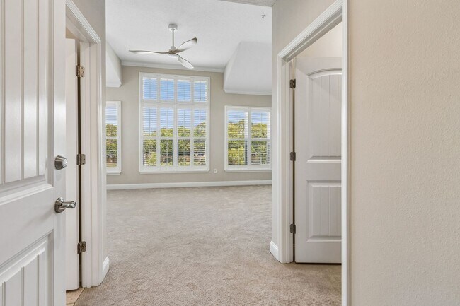 Building Photo - Coastal Luxury Townhome in Gated Amelia Island Community with Elevator & Garage