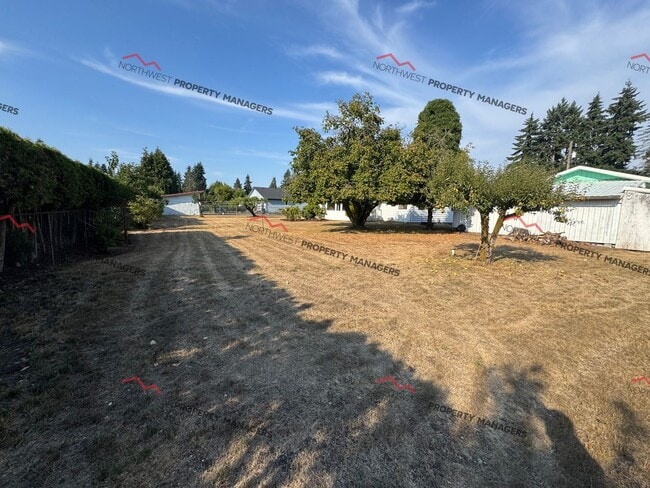 Building Photo - 1301 Kayu Ln