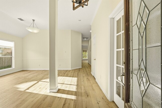 Building Photo - 19126 Rebel Yell Dr