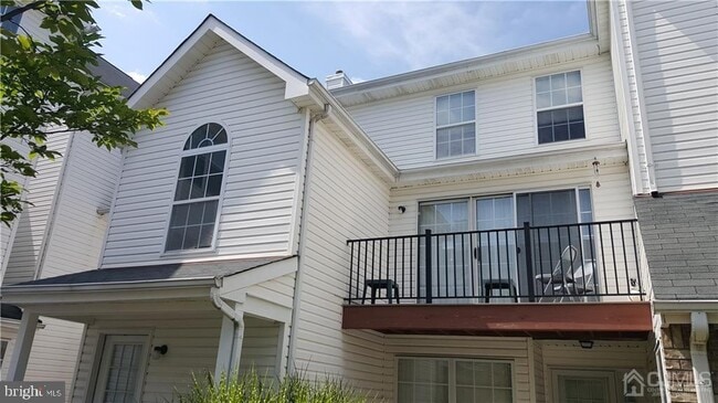 Building Photo - 813 Plymouth Rd