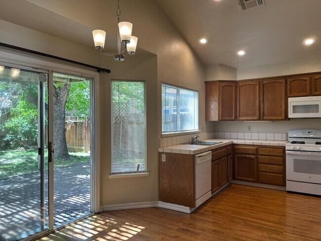 Building Photo - 8320 Dalkeith Way