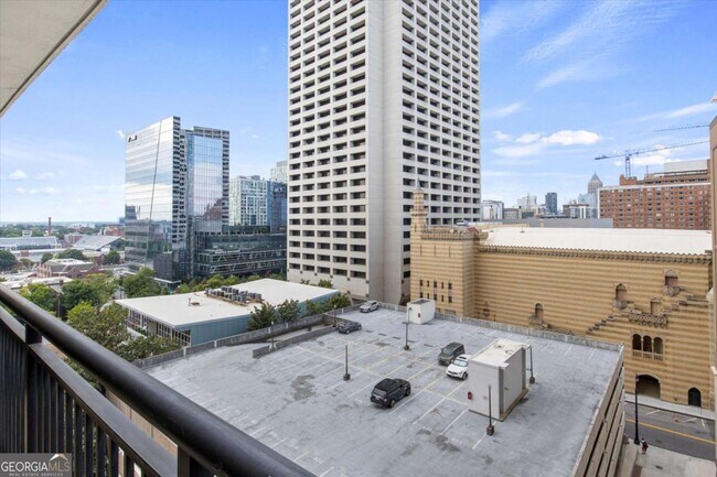 Building Photo - 620 Peachtree St NE