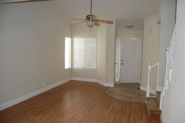 Building Photo - Springview 3022