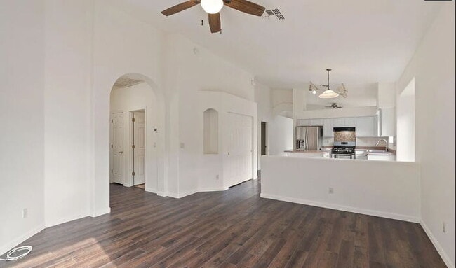 Building Photo - Rancho Sahuarita