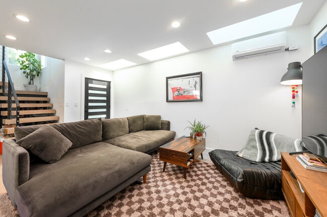 Building Photo - 4426 Campbell Dr