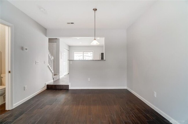 Building Photo - 2436 Tarpon Bay Dr