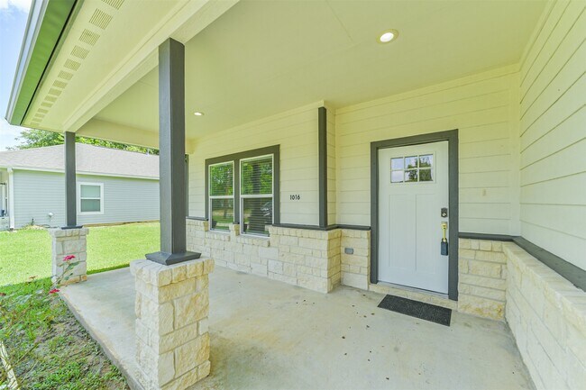 Building Photo - 1016 Rachel B Scott St