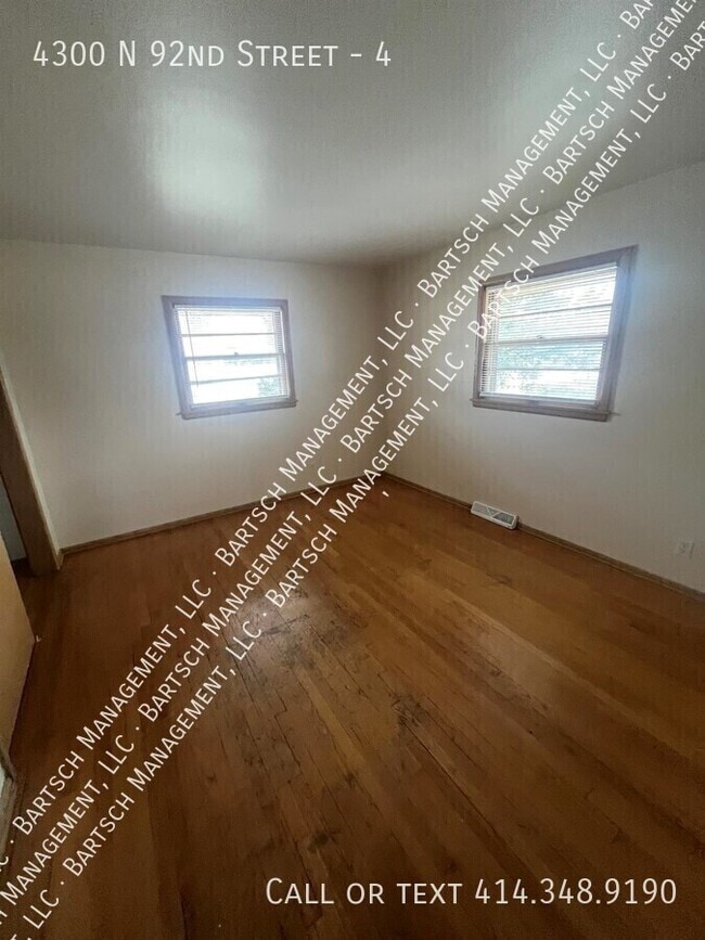 Building Photo - 4300 N 92nd St