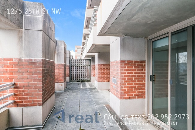 Building Photo - 1275 25th St NW